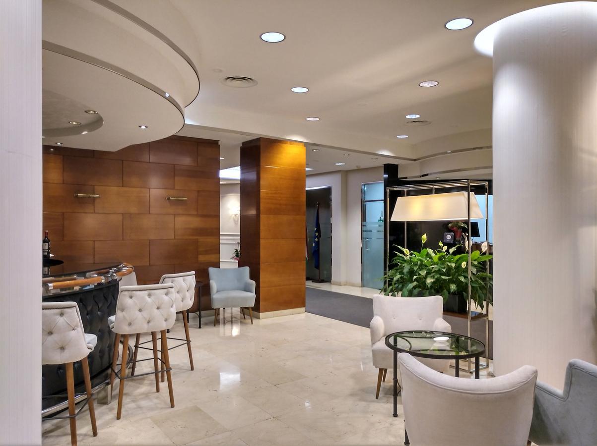 Hotel Gran Via Λογκρόνο Εξωτερικό φωτογραφία